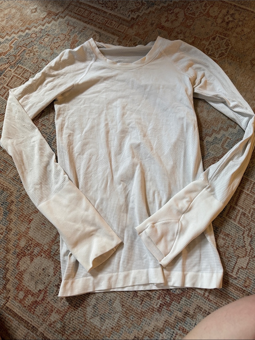 Lululemon Swiftly Tech long sleeve top